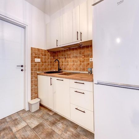 Happy Home Apartments Котор Екстериор снимка