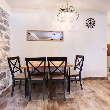 Happy Home Apartments Котор Екстериор снимка